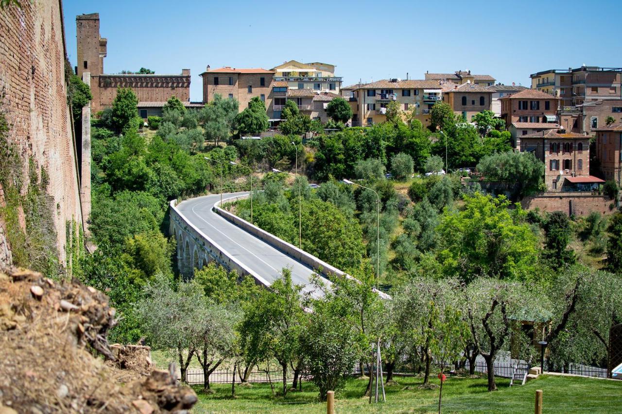 Dolci Mura Luxury Rooms Siena Exterior photo