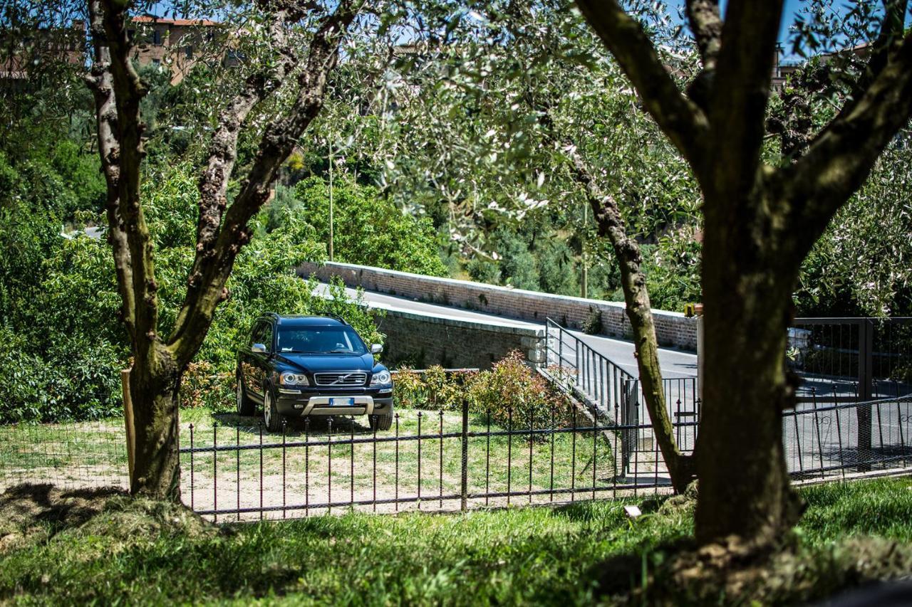 Dolci Mura Luxury Rooms Siena Exterior photo